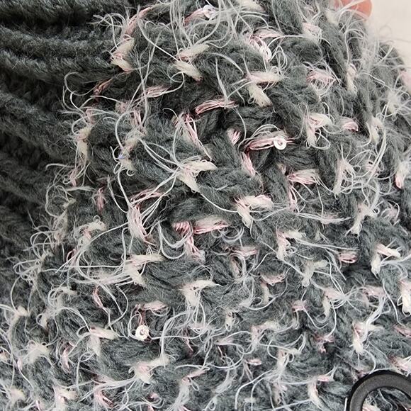 Melrose & Market NWT Gray Pink Eyelash Knit Pom Pom Beanie Hat Cozy - Picture 6 of 8
